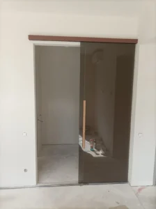 Скляні Двері